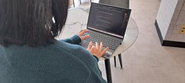 プログラミング未経験でもわかりやすいカリキュラムを導入。専属の講師が丁寧にわかるまでフォロー致します。